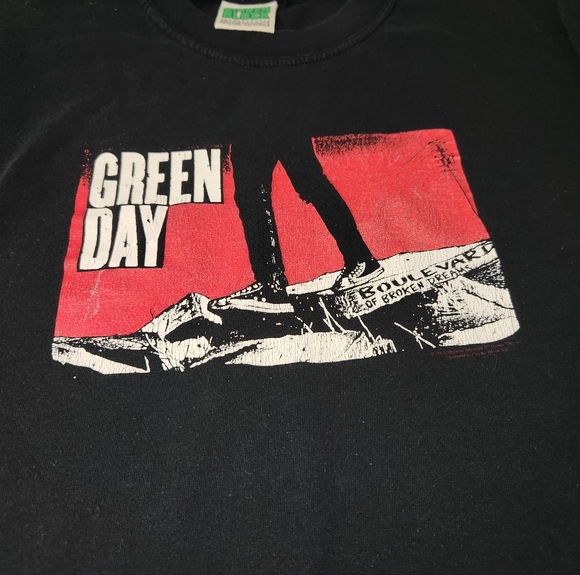 Green Day Shirt - Picture 7 of 8